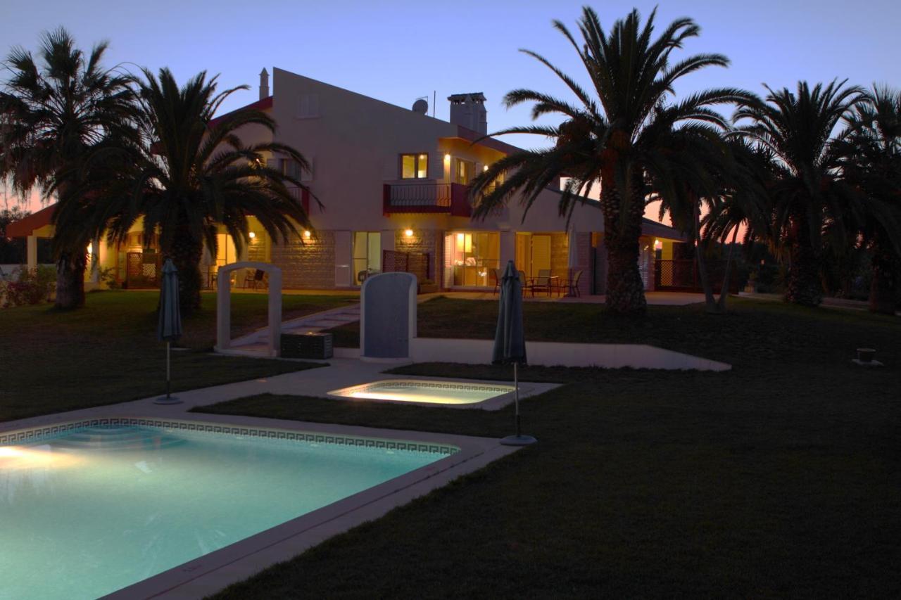 Tavira Vacations Apartments Екстер'єр фото